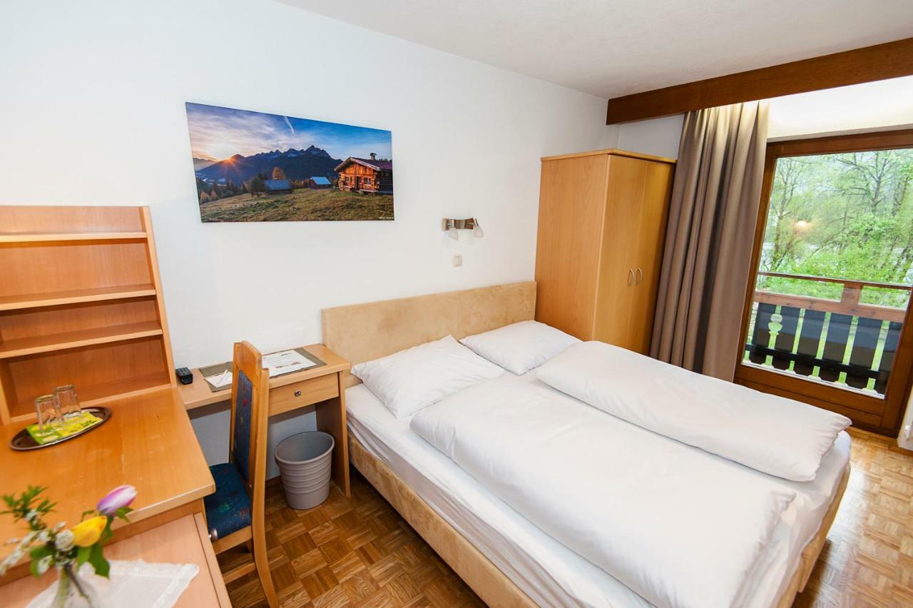 Pension Leuprecht Reutte Exterior photo